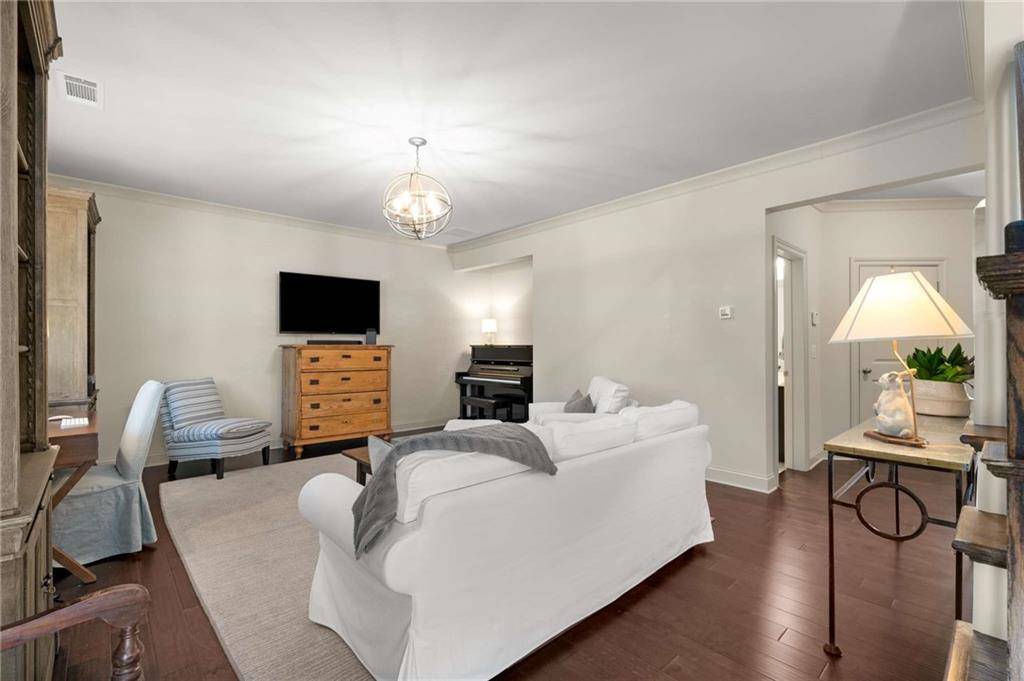 Atlanta, GA 30319,2468 Skyland DR NE #32