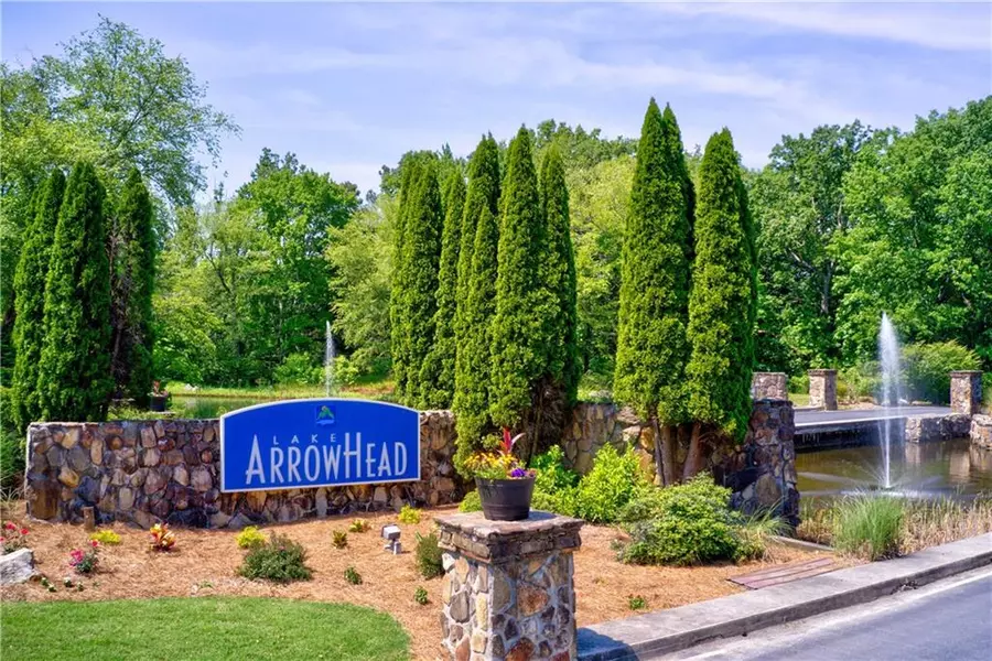 125 Grey Eagle DR, Waleska, GA 30183