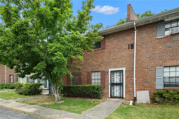 6354 Shannon Pkwy #15D, Union City, GA 30291