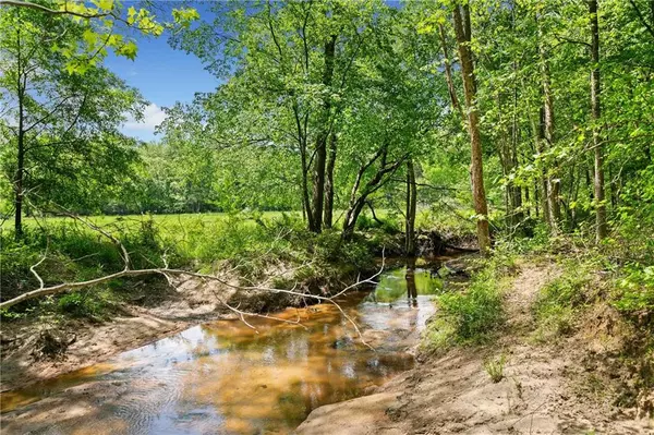 Gay, GA 30218,5002 Alvaton RD