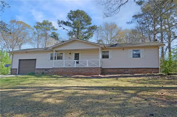 3016 Deshong DR,  Stone Mountain,  GA 30087