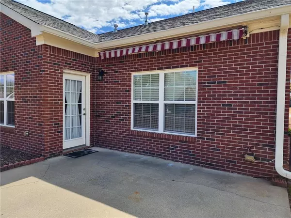 Cumming, GA 30040,1705 Rolling View DR