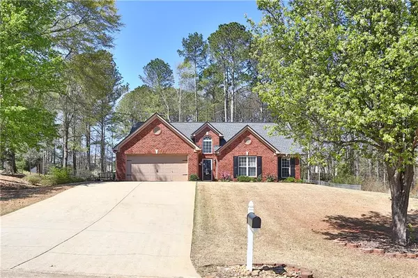 107 Jacob DR, Hoschton, GA 30548