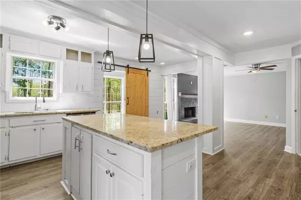 2840 Ivy Mill DR, Buford, GA 30519