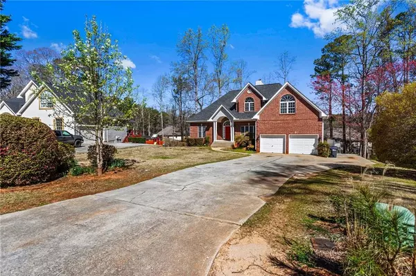 Suwanee, GA 30024,525 James Lee DR