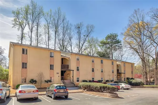 Decatur, GA 30033,2390 Lawrenceville HWY #K