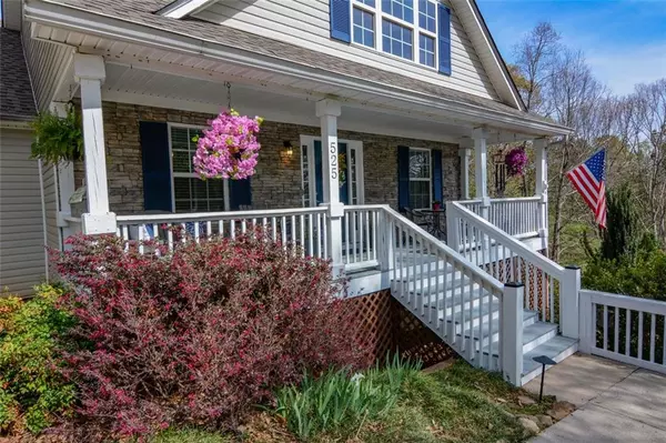Suwanee, GA 30024,525 HILLIARD CT