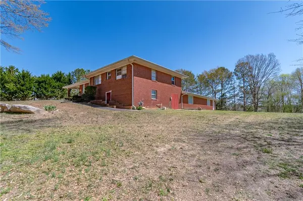 Flowery Branch, GA 30542,3929 Perry LN