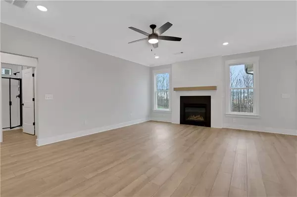 Hoschton, GA 30548,288 Bull Shoals WAY