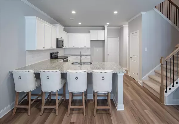 Flowery Branch, GA 30542,5529 LEYLAND DR