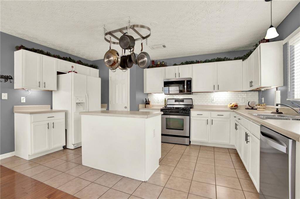 Canton, GA 30114,411 Sureyya DR