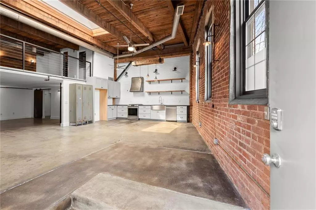 Atlanta, GA 30310,644 Wells ST SW #8