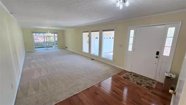 Lilburn, GA 30047,1727 Rivermist DR SW