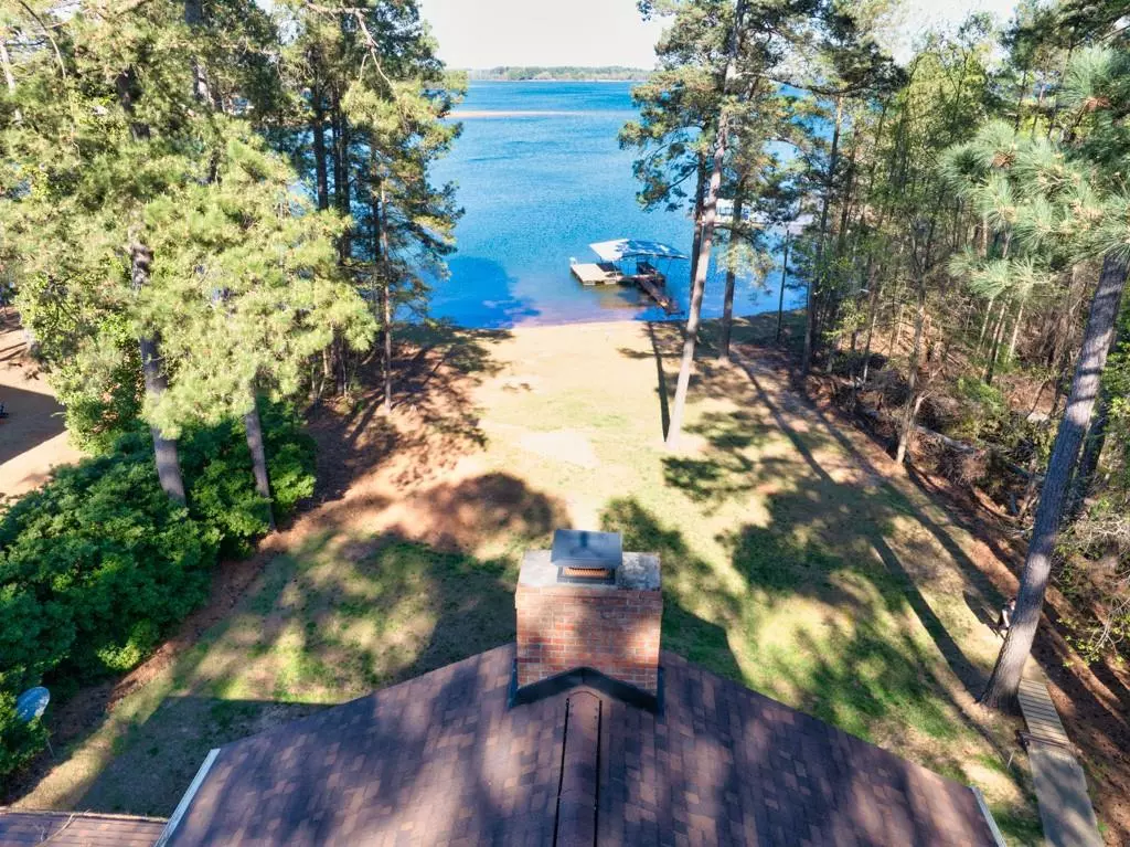 Hartwell, GA 30643,321 Cedar LN