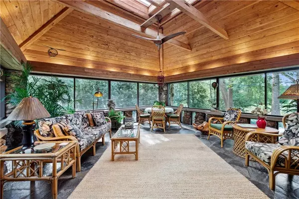 Atlanta, GA 30319,1050 E Club LN NE