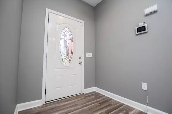 Carrollton, GA 30116,207 Meadow Lake DR