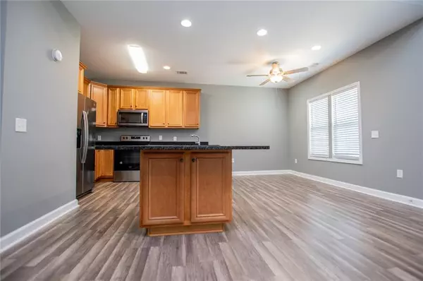 Carrollton, GA 30116,207 Meadow Lake DR