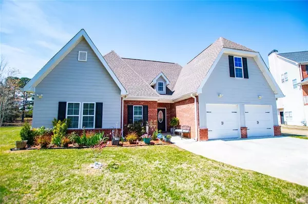 207 Meadow Lake DR, Carrollton, GA 30116