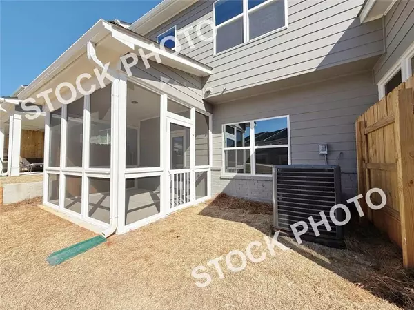 Norcross, GA 30093,1377 Fern Ridge CT #32