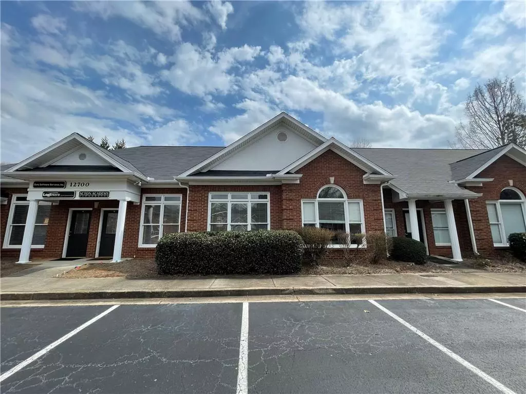 Alpharetta, GA 30009,12700 Century DR #B