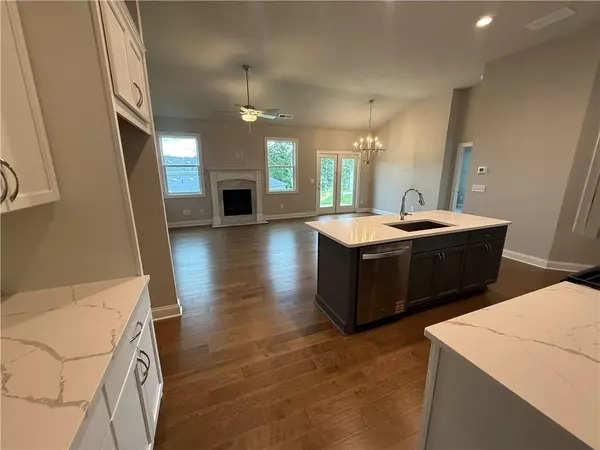 Canton, GA 30114,329 Lakeside CT