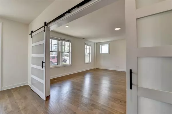 Suwanee, GA 30024,717 Farmstead RD