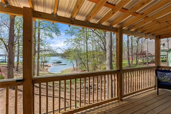 Hartwell, GA 30643,117 Woods LN