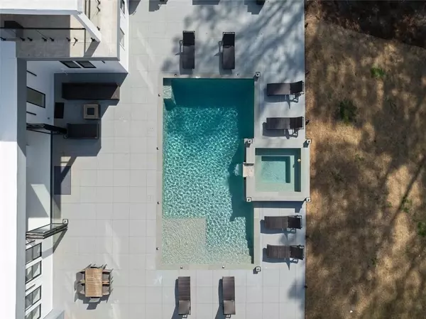 Marietta, GA 30062,4031 OAK FOREST CIR