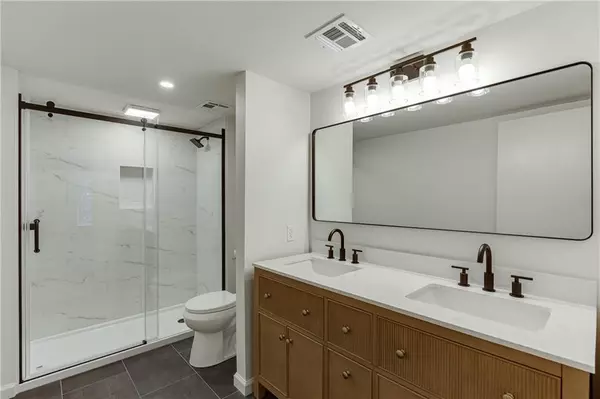 115 WOODMERE, Atlanta, GA 30327