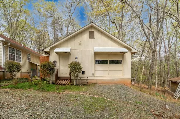 5 Colonial Club DR SE Acworth, GA 30102