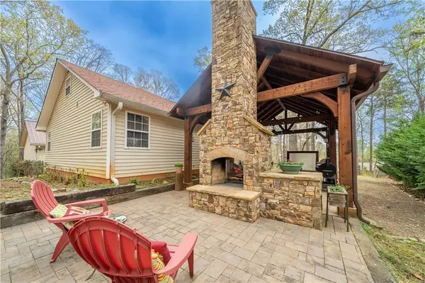 5 Colonial Club DR SE Acworth, GA 30102