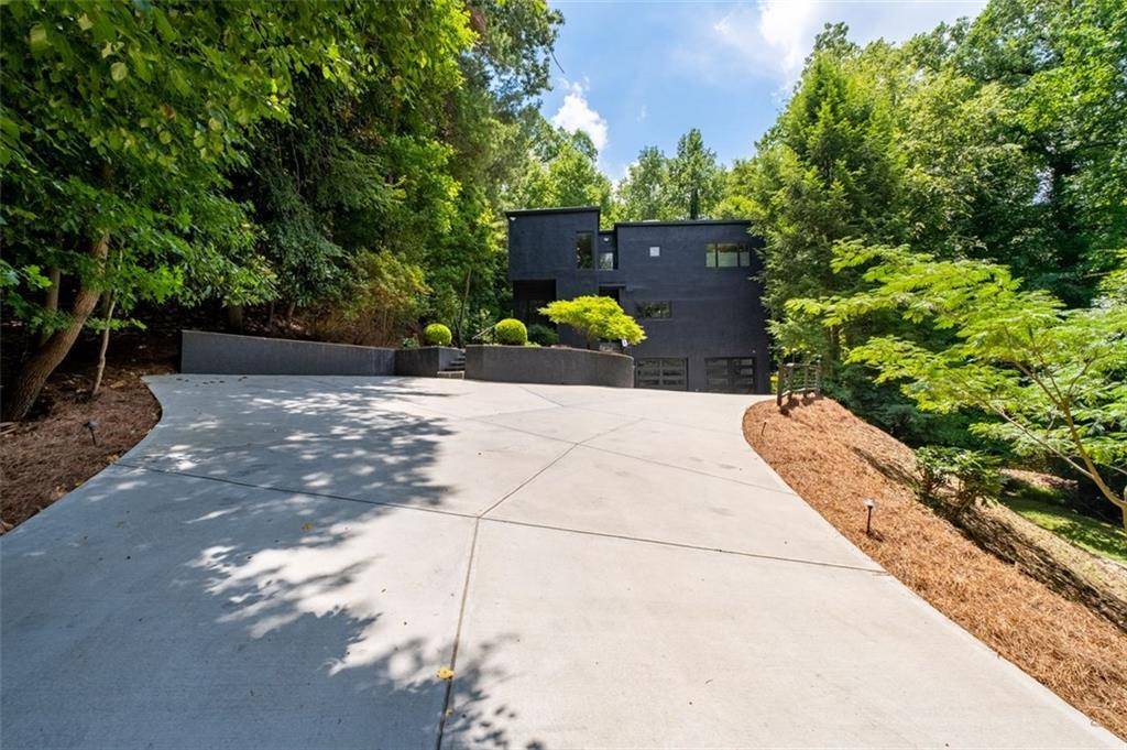 Atlanta, GA 30327,4 W WESLEY RDG NW
