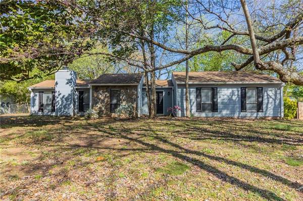 181 Bernice DR, Lawrenceville, GA 30045