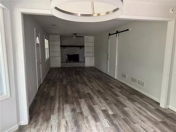 Rex, GA 30273,6921 Babbling Brook DR