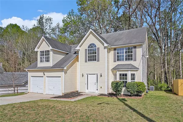 498 Pecan Wood CIR, Fairburn, GA 30213