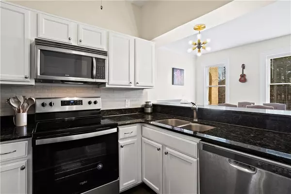 2855 Peachtree RD NE #115,  Atlanta,  GA 30305