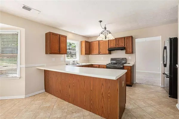 Alpharetta, GA 30022,10925 Pinehigh DR