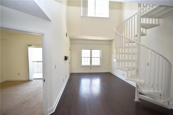 Atlanta, GA 30309,1075 Peachtree WALK NE #A519