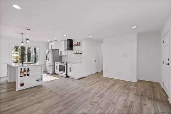 Forest Park, GA 30297,799 Kennesaw DR