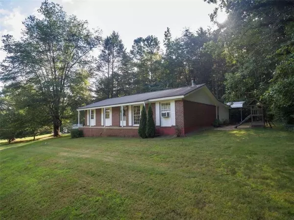 Dahlonega, GA 30533,6462 Old Dahlonega HWY