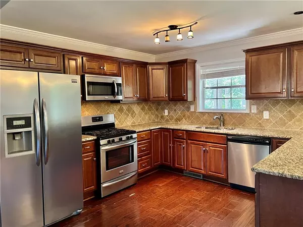 East Point, GA 30344,3211 Flamingo DR