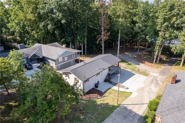 Buford, GA 30518,6160 Lake Lanier Heights RD