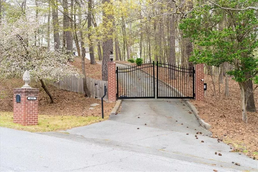 Peachtree Corners, GA 30092,4036 Gunnin Rd