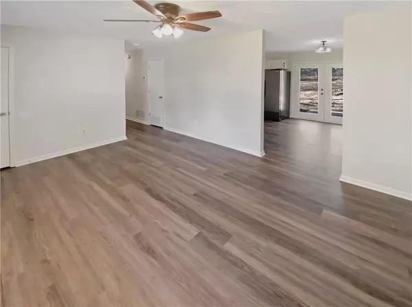 Newnan, GA 30265,1 Brookfield DR