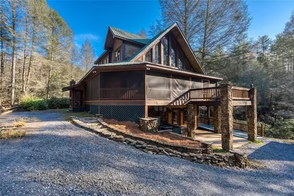 139 Wall ST, Ellijay, GA 30540