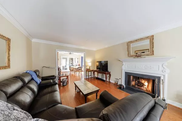 Atlanta, GA 30342,272 Windsor Pkwy