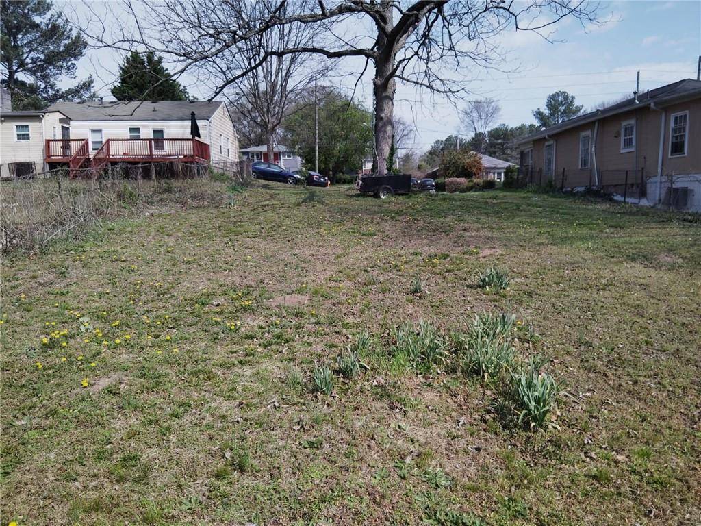 Atlanta, GA 30310,2152 Martin Luther King Jr DR