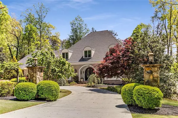 5780 Heards Forest DR, Atlanta, GA 30328