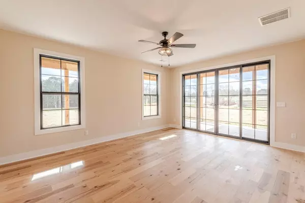 Carrollton, GA 30116,1512 Whooping Creek Church RD