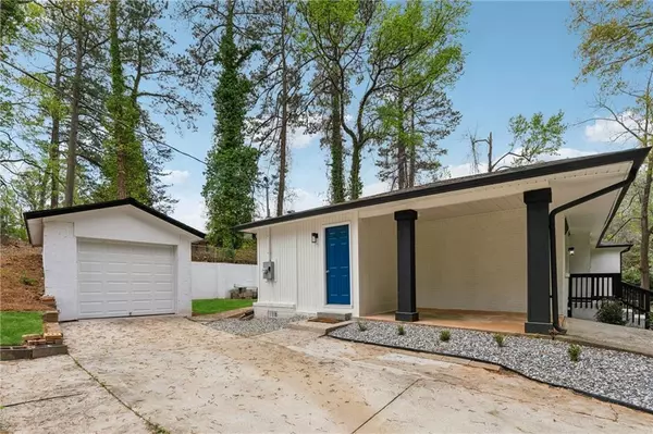 Mableton, GA 30126,307 Gordon Woods DR SW